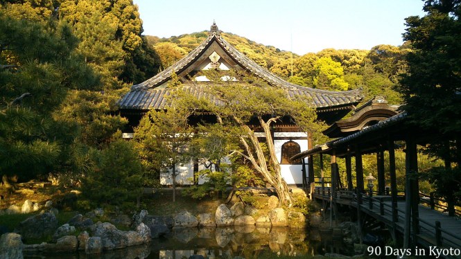 Kaisan-do, the Hall of the Fouding Priest of the temple after hours